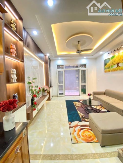 BÁN NHÀ PHỐ NGŨ NHẠC, DT 30M x 4 TẦNG, NHỈNH 4 TỶ, NGÕ RỘNG, VỊ TRÍ SIÊU ĐẸP - 2