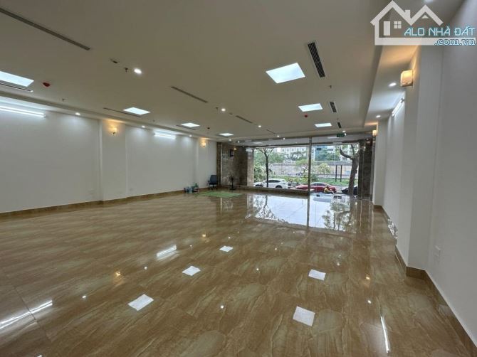 TÒA NHÀ 9 TẦNG, THANG MÁY, THÔNG SÀN, ĐƯỜNG QUAN HOA, GARA Ô TÔ, VỈA HÈ RỘNG. - 2