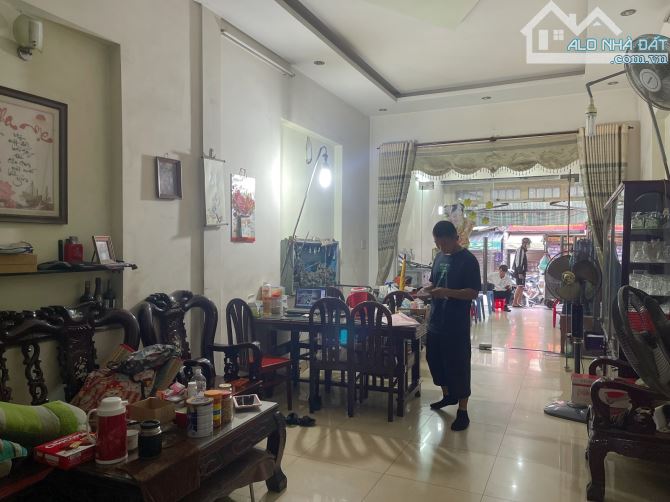 Mặt tiền Lê Đức Thọ. P5, Gò Vấp, 4 tầng. 4*25, 18.5 tỷ. - 2