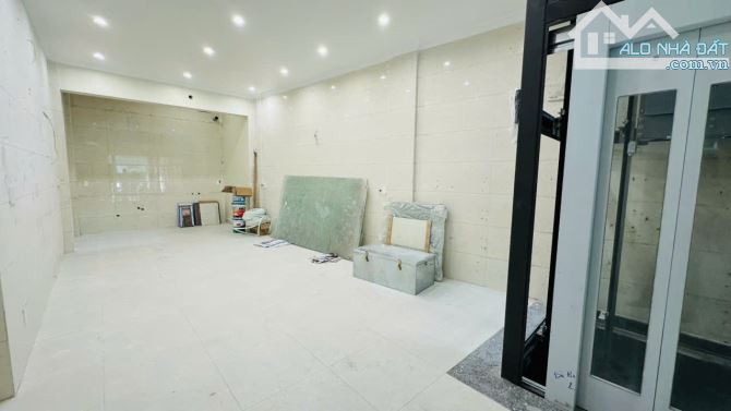 Cho thuê mặt bằng kinh doanh mặt đường Hai Bà Trưng - 88m2 - mt 4,3m - tầng 1 (chung chủ) - 3