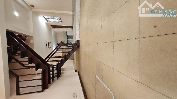 Chủ đi định cư , ủy quyền bán nhà 12 tỷ 4x15 , 2 Mặt tiền hẻm nhựa 8m CMT8 - 4
