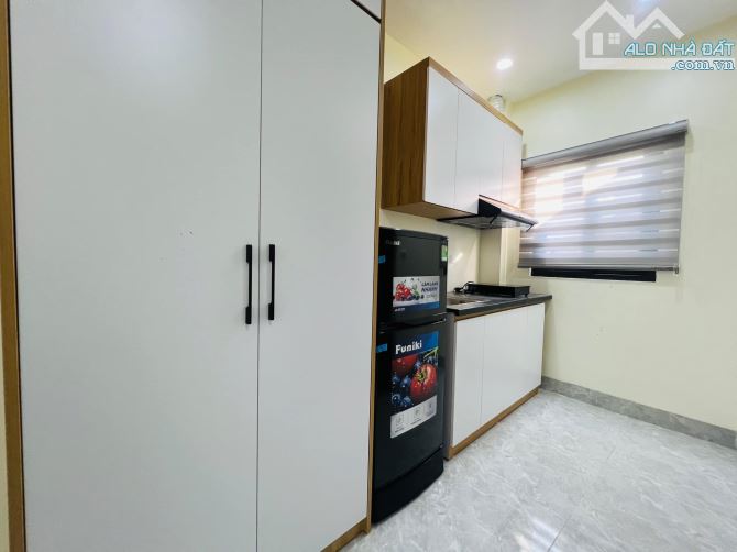BÁN TÒA CCMN 27 VÕ CHÍ CÔNG LÔ GÓC 6T 20 PHÒNG KHÉP KÍN - DOANH THU 120 TRIỆU - GIÁ 18.8T - 5