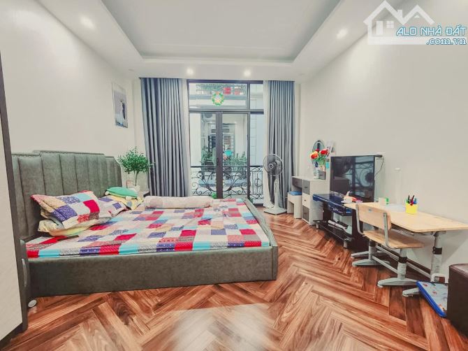 MẶT PHỐ NGHĨA TÂN CGIAY, 56M2*4T*4M GIÁ 19TỶ, MẶT NGÕ OTO TRÁNH VỈA HÈ, KINH DOANH SẦM UẤT - 5