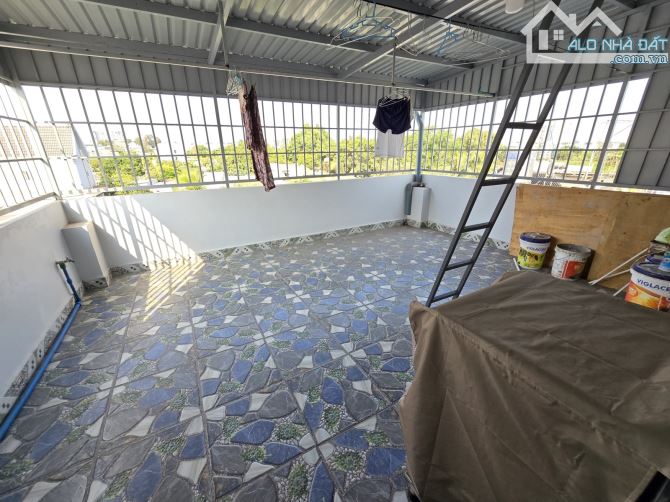 Bán Nhà Có Thang Máy, 104m2, 4 Tầng, C1 HXT, Gần CĐ Vinatex Phạm Văn Đồng, Thủ Đức,7.2 Tỷ - 7