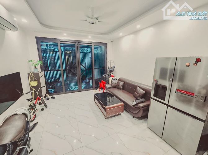 MẶT PHỐ NGHĨA TÂN CGIAY, 56M2*4T*4M GIÁ 19TỶ, MẶT NGÕ OTO TRÁNH VỈA HÈ, KINH DOANH SẦM UẤT - 7