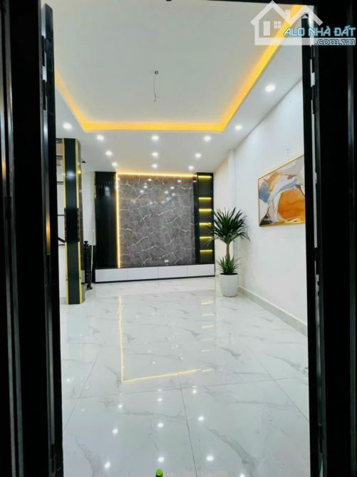 BÁN NHÀ XUÂN PHƯƠNG, 43M2*4T*3.7M, NGÕ THÔNG OTO QUA NHÀ GẦN PHỐ NHÀ ĐẸP Ở NGAY, GIÁ 7.5TỶ - 8