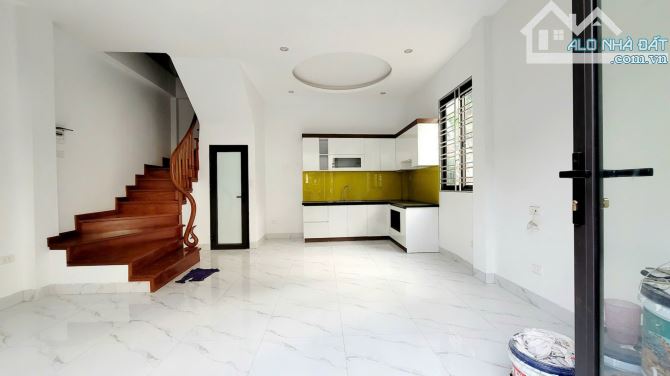 Siêu đẹp nhà Tây Mỗ, Vinsmarty City, 32M 5 Tầng, 3 ngủ, ô tô đỗ gần giá 4.95 tỷ