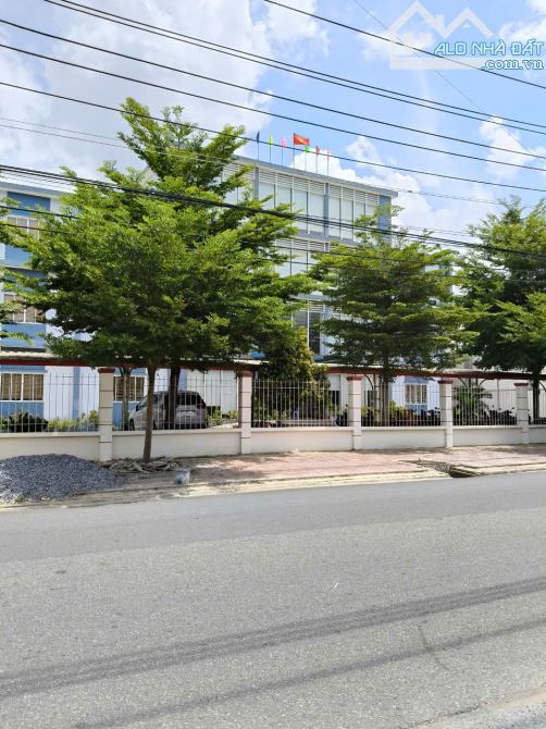 Cần bán xưởng KCN Tân Đô Long An  20000 m2 xưởng 14000 m2  cho thuê 1 tỷ/tháng giá 155 tỷ