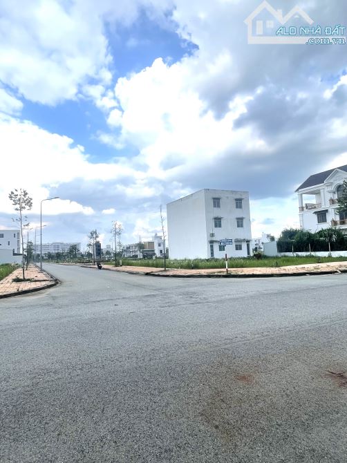 bán nền thổ cư 100m, khu đô thị mới hồng phát, cách trường đại học FPT 400m - 3