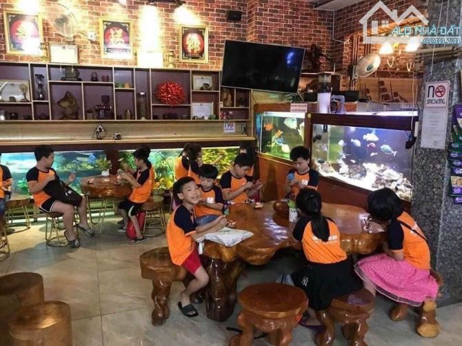 QUÁN CAFE DIỆN TÍCH 200 M2 - GIÁ HƠN 11 TỶ