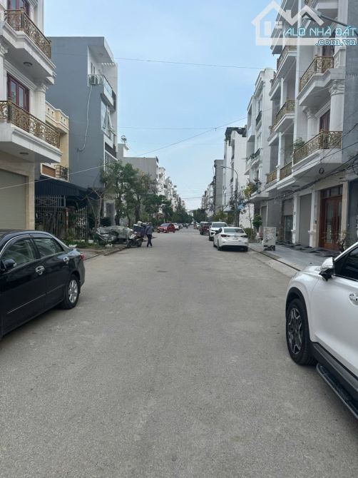Bán đất mặt tuyến 2 Lê Hồng Phong - đường 15m - thuộc lô 15 - xây cực đẹp