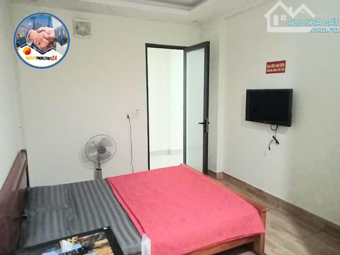 Chuyển nhượng nhà nghỉ mặt đường Thiên Lôi, Vĩnh Niệm, Lê Chân, 94m², 5 tầng, chỉ 15 tỷ.