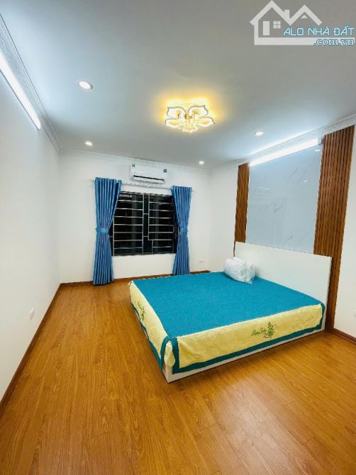 🏡🏡 BÁN NHÀ PHỐ KHƯƠNG TRUNG  4 tầng giá 5.65 tỷ có thượng lượng