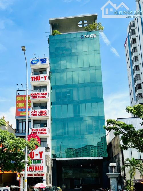 Bán building siêu khan hiếm 2 mặt tiền Phan Đăng Lưu, 33 x37m, 2 hầm 13 tầng, giá: 220 tỷ