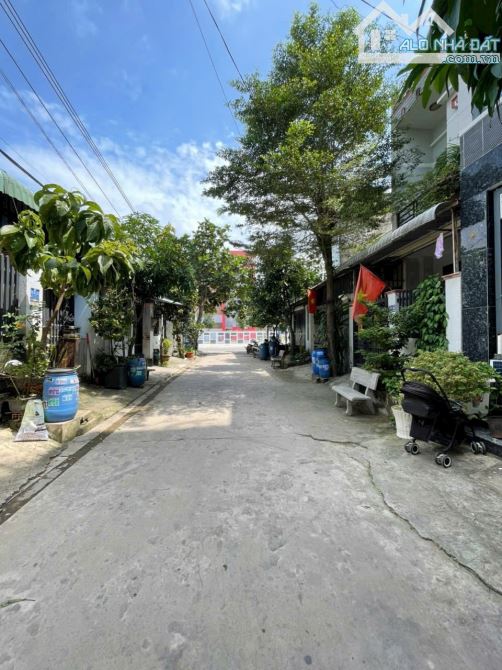 Đất gần trường 1,2,3 Tân đông hiệp Dĩ An Bình Dương