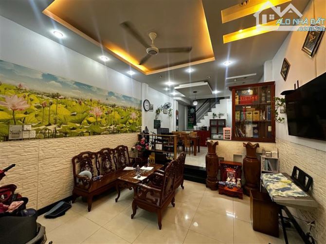 BánĐất Tặngnhà trệt 2lầu đường26tháng3 P17 Gòvấp 4x12 N.Hậu4.1Giá4tỷ6