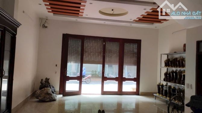 CỰC HIẾM , NGAY ĐÔNG ANH  HƯƠNG MẠC TTP TỪ SƠN  2,2TỶ 90M2 x 6M nhà 3T đẹp