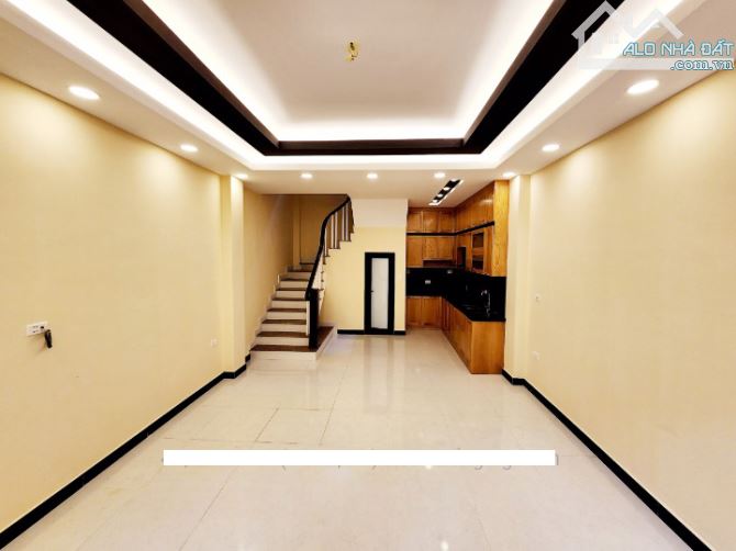 Bán nhà Đại Mỗ, Vincom, Aeon Mall 35M, 5 Tầng, gần đường lớn, ô tô đỗ giá 5.2 tỷ