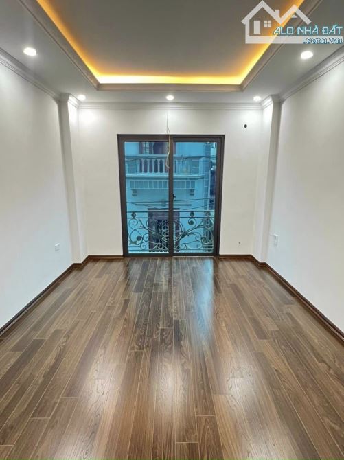 Siêu hiếm nhà Đại Mỗ 30M 5 Tầng, 3P Ngủ, gần đường lớn ô tô đỗ giá 4.6 tỷ - 1