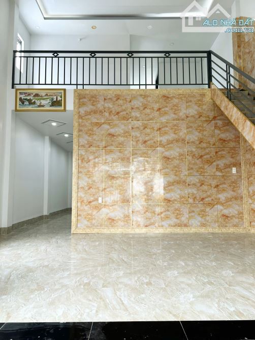 Ngộp ngộp ! Cần bán gấp nhà cấp 4 ( 70m2 , sổ hồng riêng ) , đường Bà Điểm 5  giá 730tr - 1