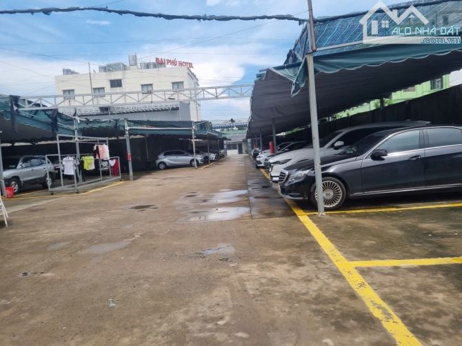 Biệt thự mặt tiền 6100m2 thổ cư. Nội thất gỗ xa hoa hiện đại - 1