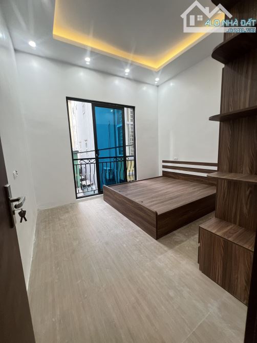 BÁN NHÀ THANH XUÂN, ÔTÔ ĐỖ CỬA, 10M ÔTÔ TRÁNH, NHÀ ĐẸP, Ở NGAY, 40M2x4Tx4M, GIÁ 7,9 TỶ - 1