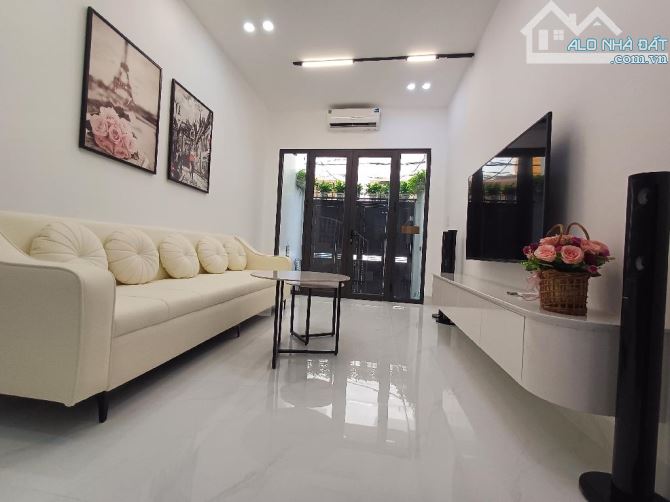 Bán nhà 4 tầng mới đẹp ở luôn, 51m2, phố Tây Sơn, phân lô ô tô đỗ, chỉ hơn 12 tỷ - 1