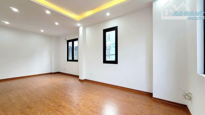 Siêu đẹp nhà Tây Mỗ, Vinsmarty City, 32M 5 Tầng, 3 ngủ, ô tô đỗ gần giá 4.95 tỷ - 2