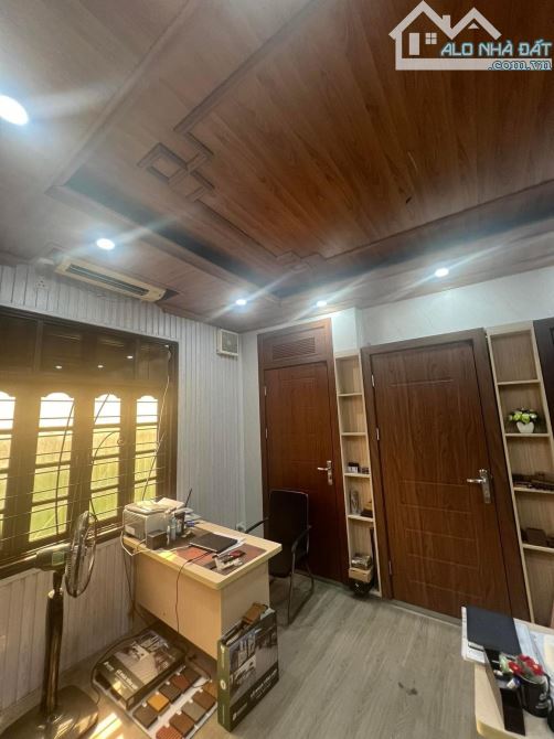 Bán nhà đẹp Kim Giang, Hoàng Mai. DT65m, 5 tầng, MT6m3 Giá 17 tỷ Ngõ ô tô tránh - 2