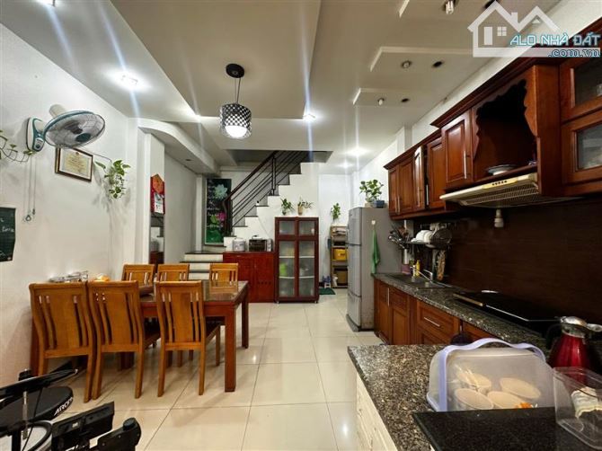 BánĐất Tặngnhà trệt 2lầu đường26tháng3 P17 Gòvấp 4x12 N.Hậu4.1Giá4tỷ6 - 2