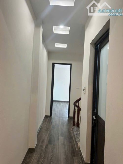 Bán nhà mặt ngõ tổ 1 Thạch Bàn Long Biên.nhỉnh 8 tỷ, ô tô tránh, dòng tiền 25 triệu /1T - 2