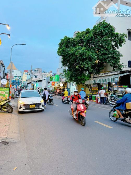 Nhà Hẻm Xe Tải Né Nhau Nguyễn Văn Đậu - Có Thang Máy - 2