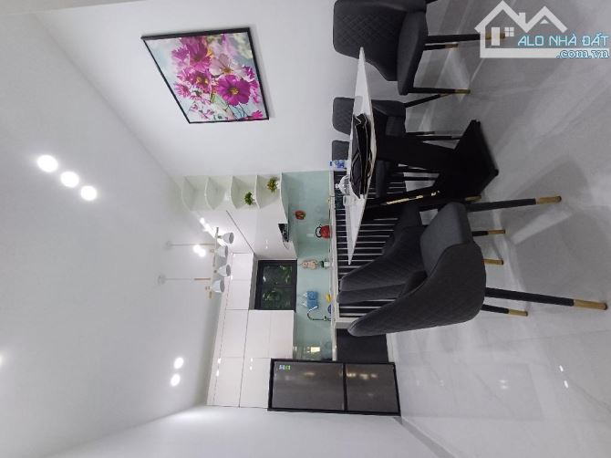 Bán nhà 4 tầng mới đẹp ở luôn, 51m2, phố Tây Sơn, phân lô ô tô đỗ, chỉ hơn 12 tỷ - 2