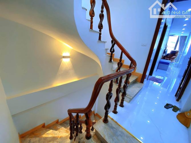 Bán nhà Trung Kính, Cầu Giấy. DT30m, 5 tầng, MT3m1 Giá 14 tỷ Ngõ ô tô tránh, vỉa hè KDoanh - 3