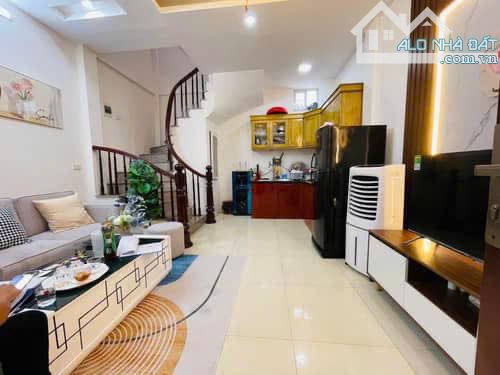 5 tỷ có nhà trung tâm Mỹ Đinh, phố Lê Quang Đạo 48m2 - 3