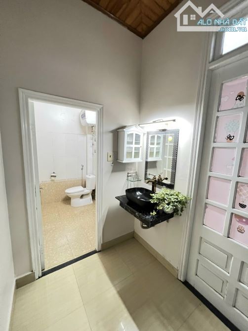 VILLA  HOÀN CÔNG HẺM Ô TÔ LỚN NGUYỄN HỮU CẢNH 183M2 NGANG 6M GIÁ 8.9 TỶ - 10