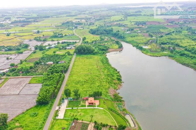 5sào4(5400m2), có 67m mặt tiền nhựa trục chính,giáp hồ Lồ Ồ view cực đẹp, đất ở, giá 11ty - 4