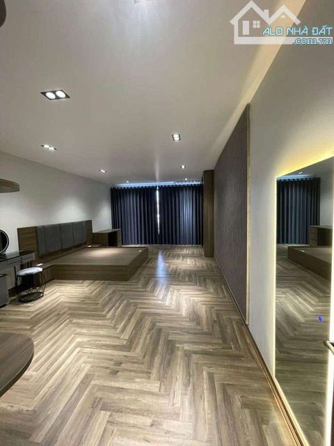 SIÊU PHẨM DÂN XÂY THIẾT KẾ NGỌC THỤY THANG MÁY Ô TÔ TRÁNH KINH DOANH 65M-6TẦNG-5MT.15,8 TỶ - 4