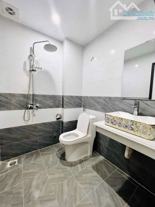 Siêu đẹp nhà Tây Mỗ, Nam Từ Liêm xây 5 Tầng, 3P Ngủ, chỉ 30m ô tô đỗ nhỉnh 4 tỷ - 5