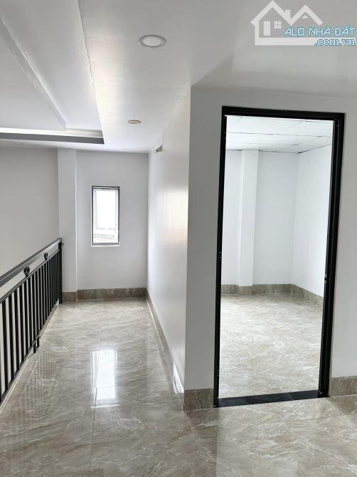 Ngộp ngộp ! Cần bán gấp nhà cấp 4 ( 70m2 , sổ hồng riêng ) , đường Bà Điểm 5  giá 730tr - 7