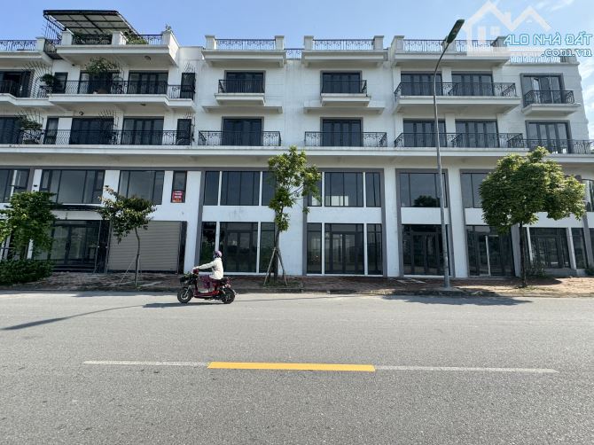 Cần bán 80,6m2 nhà 5 tầng Shophouse Metropolitan - Mặt Phố Nguyễn Mậu Tài - View Công Viên - 8