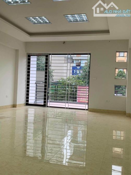 Cho thuê nhà liền kề Văn Quán – Hà Đông DT 100m x 5 tầng, ôtô đỗ cửa giá 23tr/th