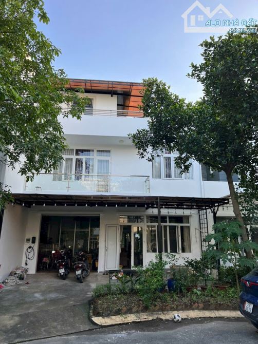 Bán biệt thự khu Villa Park p Phú Hữu Tp Thủ Đức