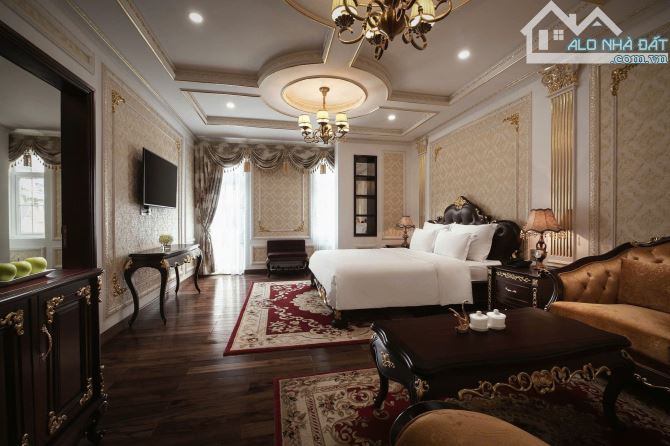 BÁN KHÁCH SẠN TRUNG TÂM THUẬN TIỆN NGHĨ DƯỠNG TẠI HOÀNG HOA THÁM ĐÀ LẠT