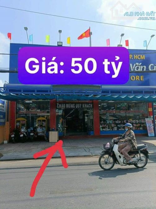 BÁN NHÀ (15X39)  GIÁ 50 TỶ MẶT TIỀN CHỢ BÀ ĐIỂM HÓC MÔN