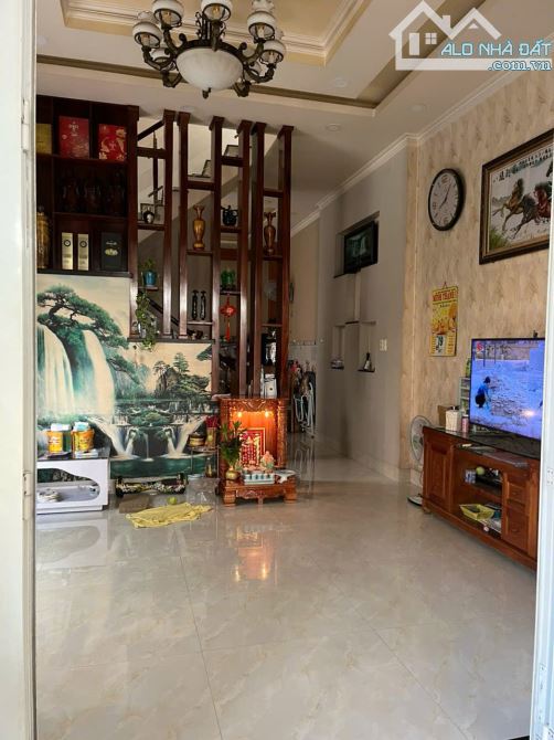 8 TỶ990 -BÁN NHÀ MỚI 3 LẦU , đg 8m .gần hoàng diệu 2 , p. linh trung , tp. thủ đức. - 1