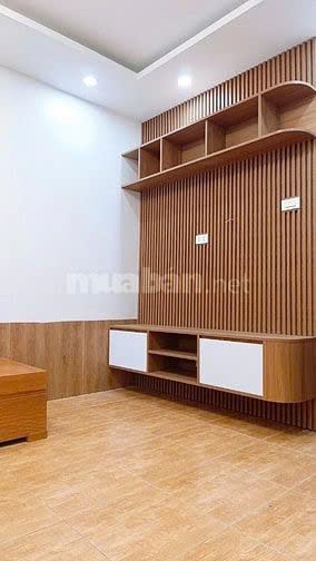 Bán căn hộ tập thể sửa đẹp ở Doãn kế thiện 75m2 chia 3 ngủ về ở ngay - 1