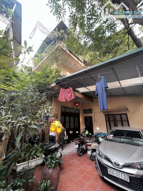Nhà Cũ Xác Định Bán Đất 169M Phố Thái Hà Oto Vào Nhà Vị Trí Đẹp 3 Bước Ra Mặt Phố - 1