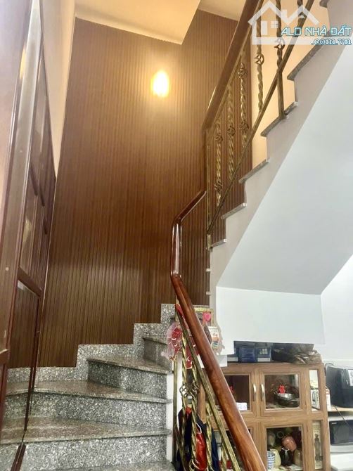 NHÀ 3 Tầng - DTSD 141,7 m2 - 4PN-5WC – Trần Xuân Soạn, P. Tân Hưng, Quận 7 - Gía 6tỷ4 - 2