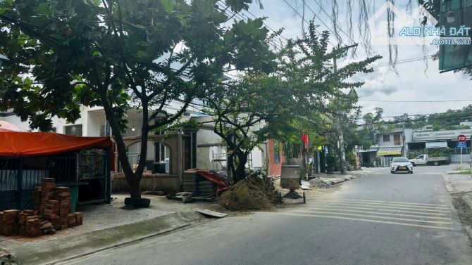 Bán lô Góc Mặt Tiền Nguyễn Phong Sắc, Vĩnh Hòa, Nha Trang, Chỉ 2,730ty - 2